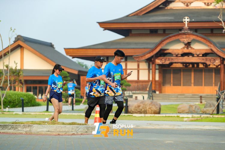 Race photo from ISOPlus Run 2024 Jakarta