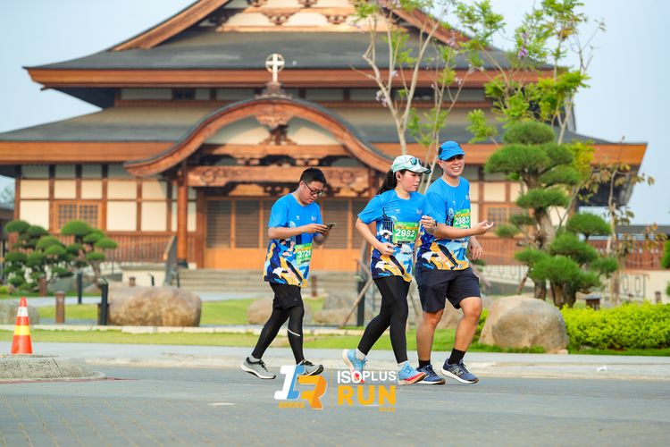 Race photo from ISOPlus Run 2024 Jakarta