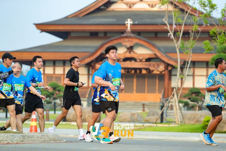 Race photo from ISOPlus Run 2024 Jakarta