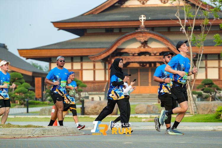 Race photo from ISOPlus Run 2024 Jakarta