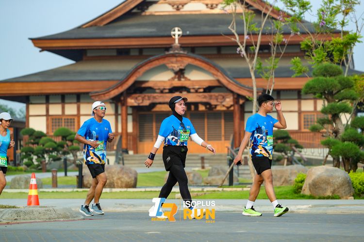 Race photo from ISOPlus Run 2024 Jakarta