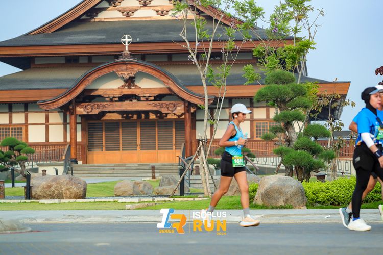 Race photo from ISOPlus Run 2024 Jakarta