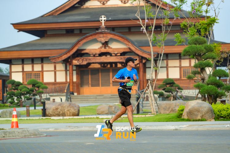 Race photo from ISOPlus Run 2024 Jakarta