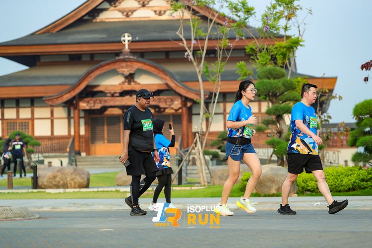 Race photo from ISOPlus Run 2024 Jakarta