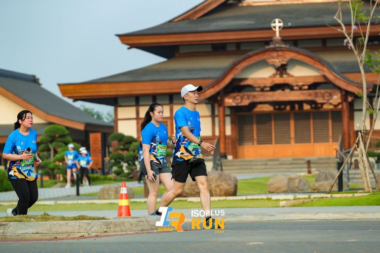 Race photo from ISOPlus Run 2024 Jakarta