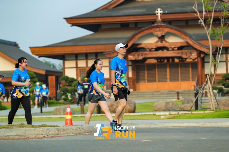 Race photo from ISOPlus Run 2024 Jakarta