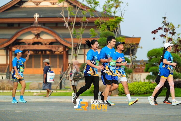 Race photo from ISOPlus Run 2024 Jakarta