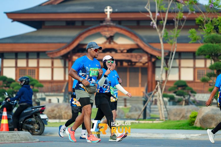 Race photo from ISOPlus Run 2024 Jakarta