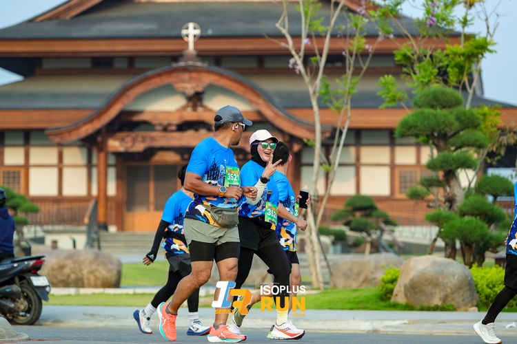 Race photo from ISOPlus Run 2024 Jakarta