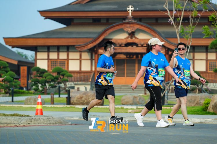 Race photo from ISOPlus Run 2024 Jakarta