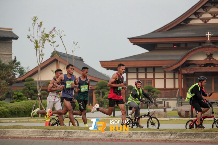 Race photo from ISOPlus Run 2024 Jakarta