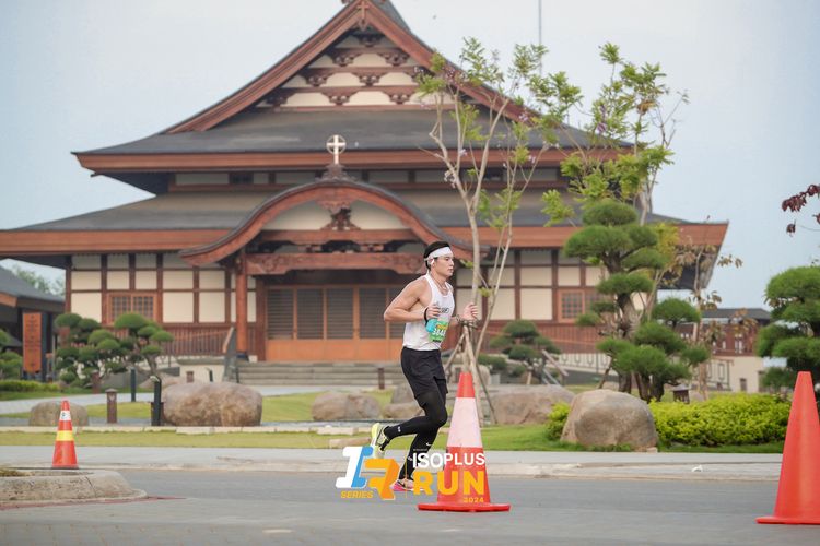 Race photo from ISOPlus Run 2024 Jakarta