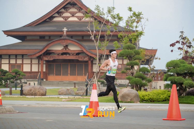 Race photo from ISOPlus Run 2024 Jakarta