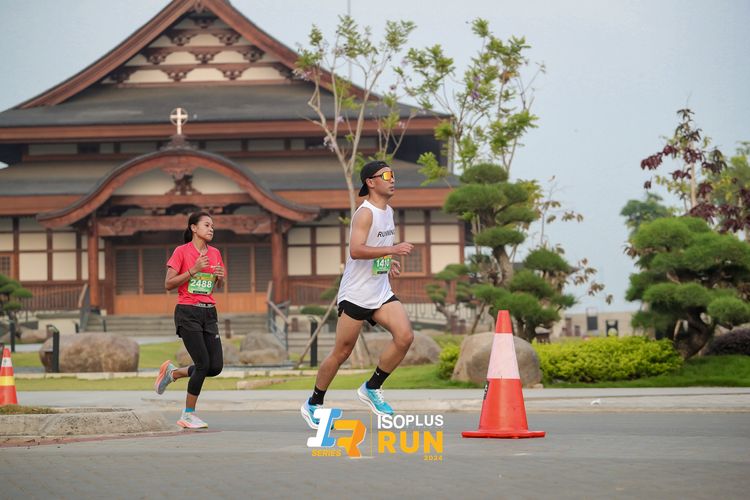 Race photo from ISOPlus Run 2024 Jakarta