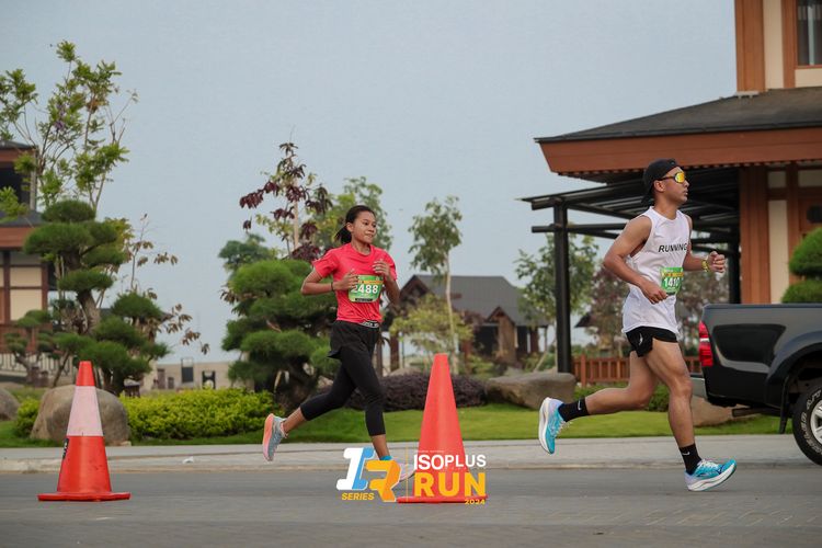 Race photo from ISOPlus Run 2024 Jakarta