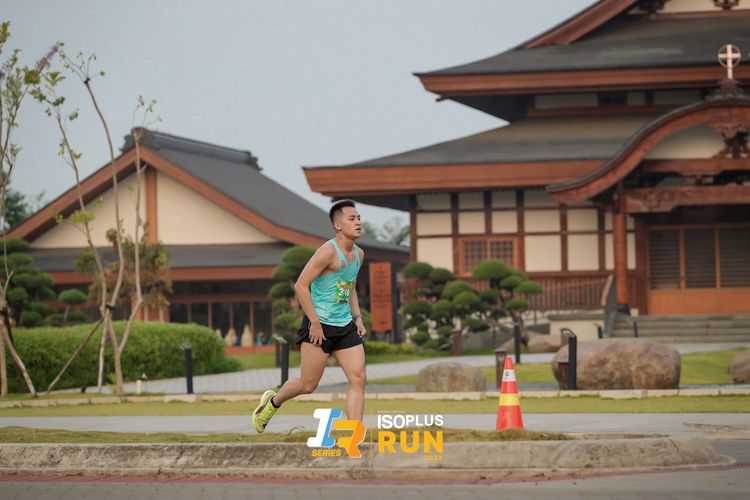Race photo from ISOPlus Run 2024 Jakarta