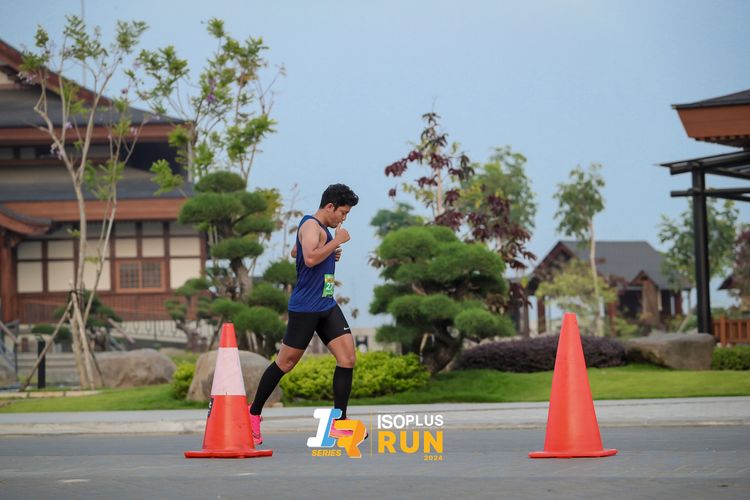 Race photo from ISOPlus Run 2024 Jakarta