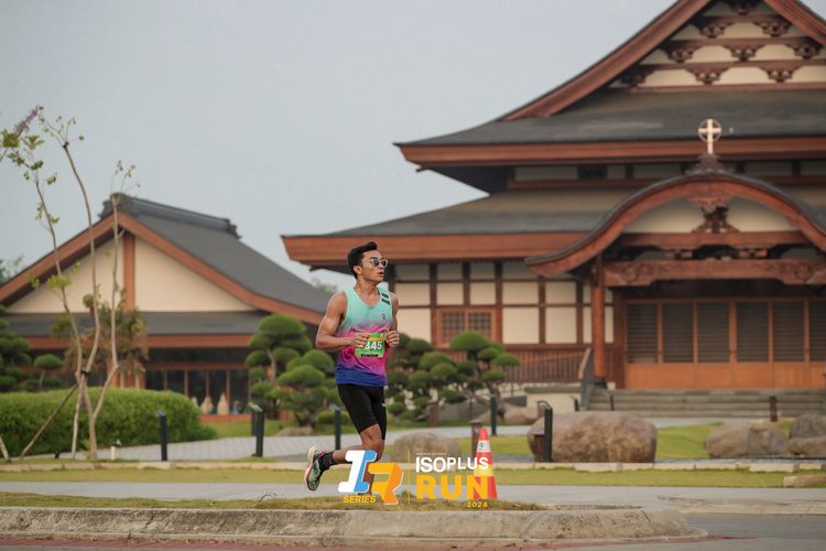 Race photo from ISOPlus Run 2024 Jakarta