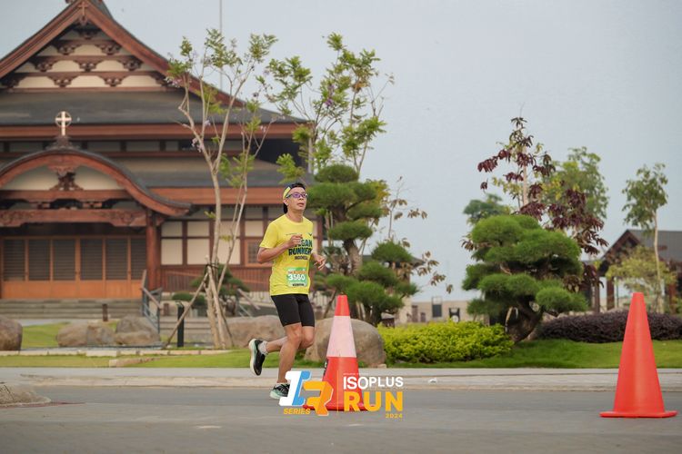 Race photo from ISOPlus Run 2024 Jakarta