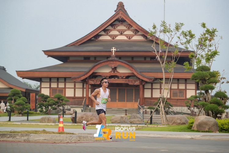 Race photo from ISOPlus Run 2024 Jakarta