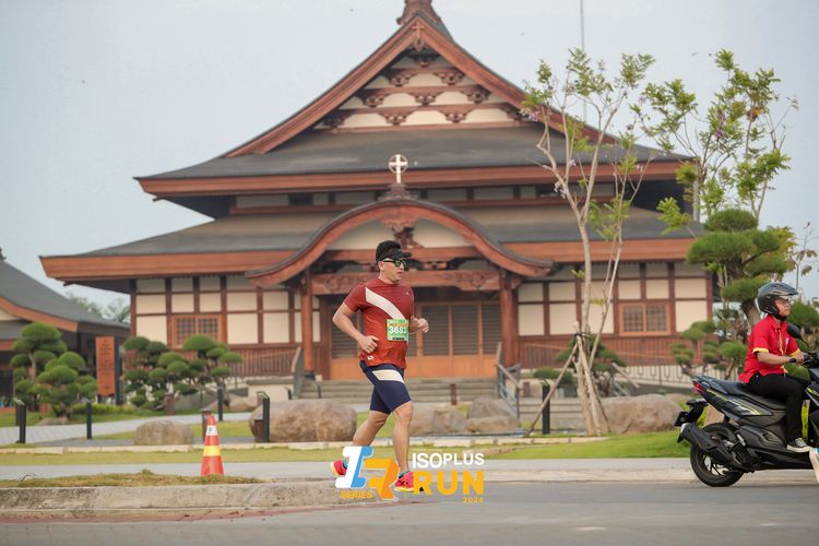 Race photo from ISOPlus Run 2024 Jakarta