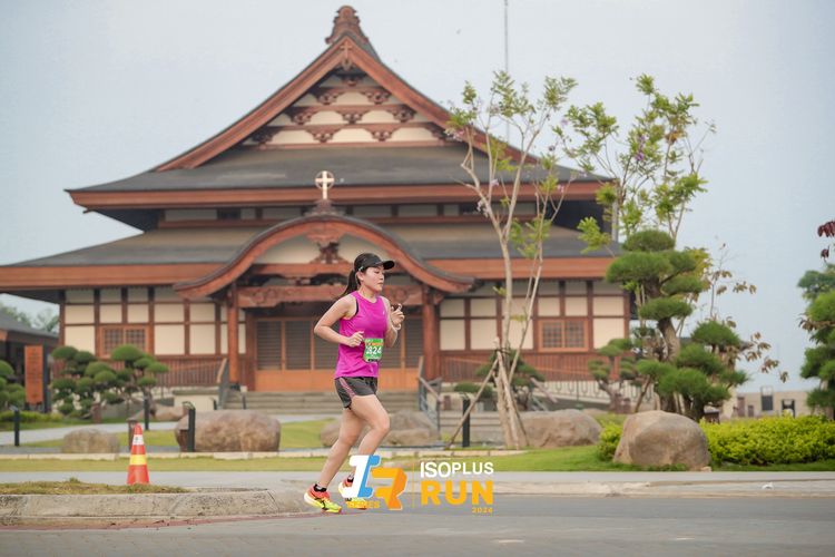 Race photo from ISOPlus Run 2024 Jakarta