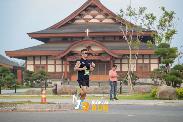 Race photo from ISOPlus Run 2024 Jakarta