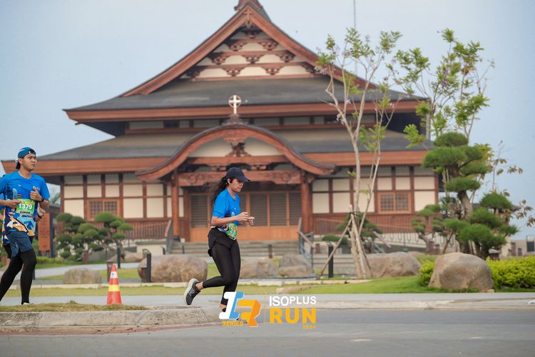 Race photo from ISOPlus Run 2024 Jakarta