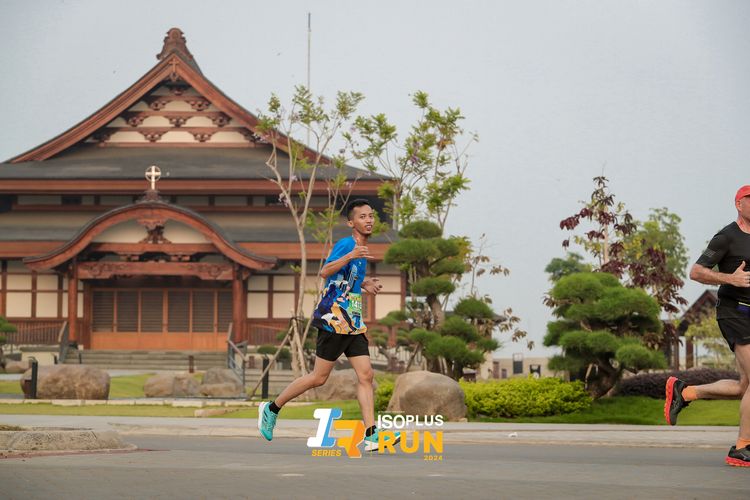 Race photo from ISOPlus Run 2024 Jakarta