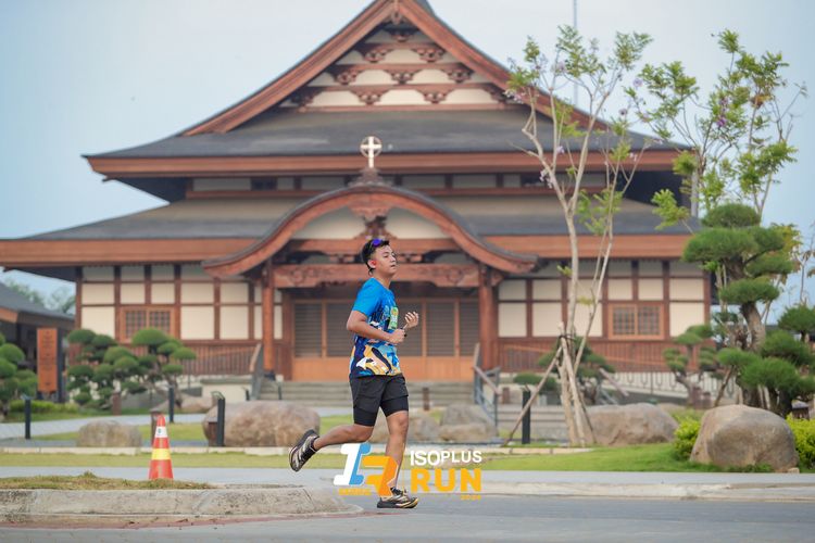 Race photo from ISOPlus Run 2024 Jakarta