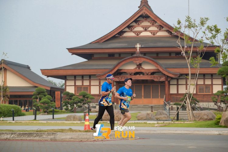 Race photo from ISOPlus Run 2024 Jakarta