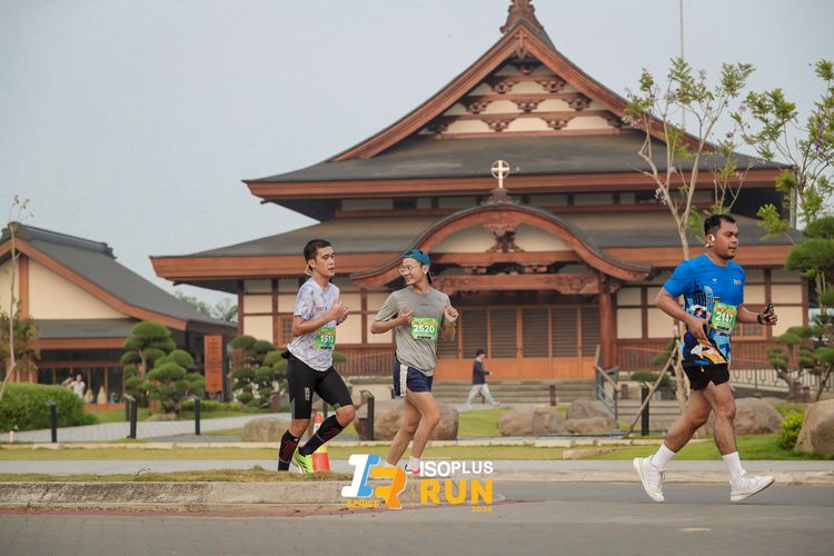 Race photo from ISOPlus Run 2024 Jakarta