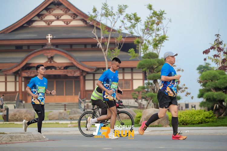 Race photo from ISOPlus Run 2024 Jakarta