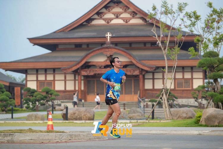 Race photo from ISOPlus Run 2024 Jakarta