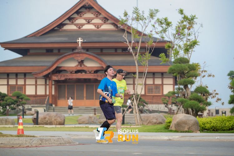 Race photo from ISOPlus Run 2024 Jakarta
