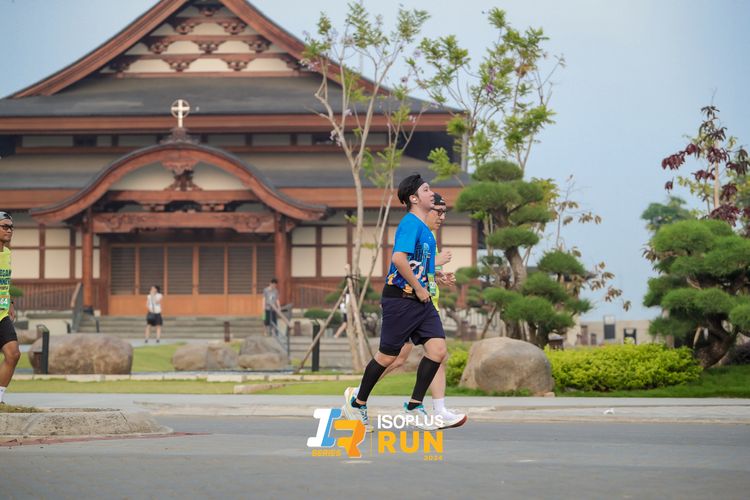 Race photo from ISOPlus Run 2024 Jakarta