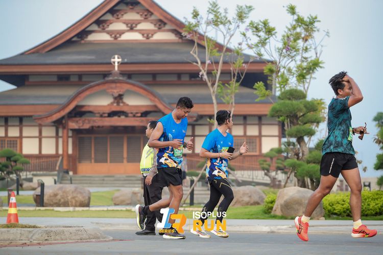 Race photo from ISOPlus Run 2024 Jakarta