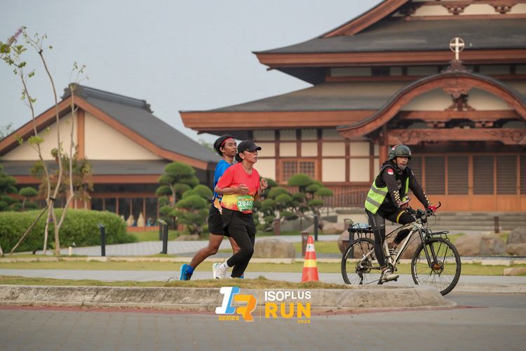 Race photo from ISOPlus Run 2024 Jakarta