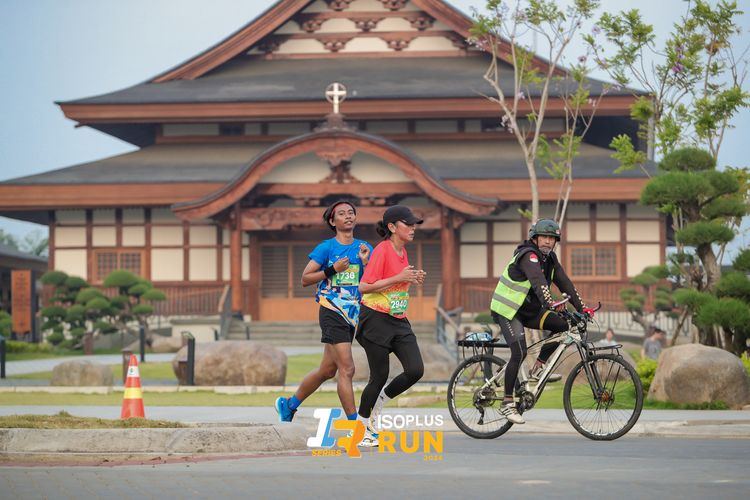 Race photo from ISOPlus Run 2024 Jakarta