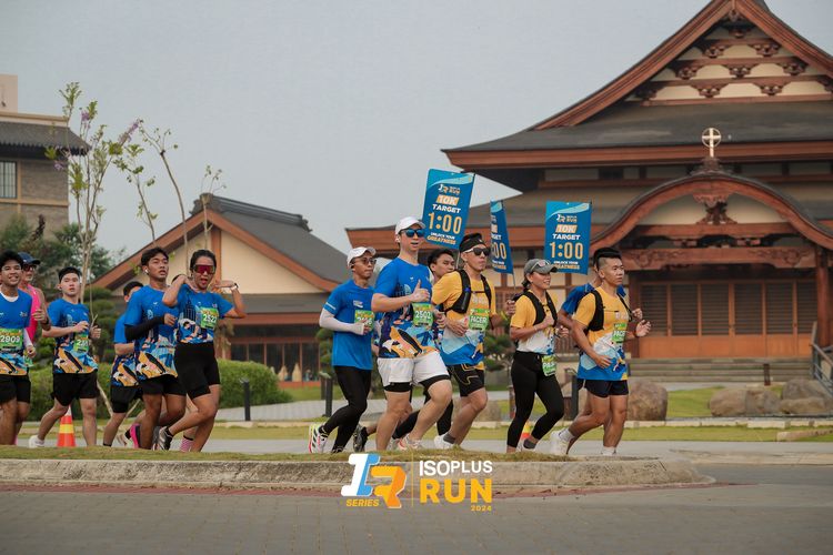 Race photo from ISOPlus Run 2024 Jakarta