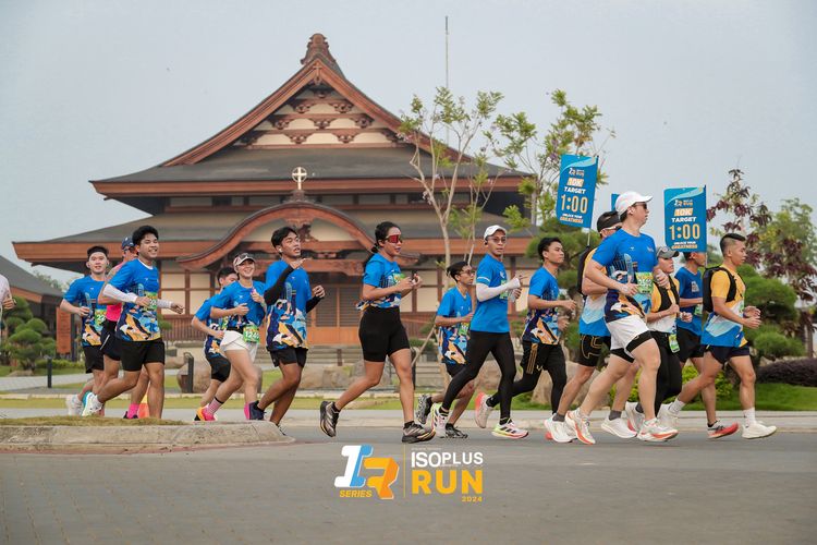 Race photo from ISOPlus Run 2024 Jakarta