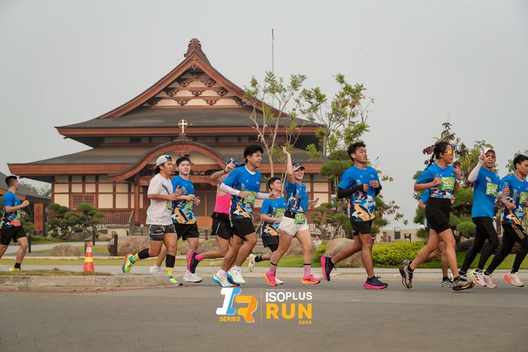 Race photo from ISOPlus Run 2024 Jakarta