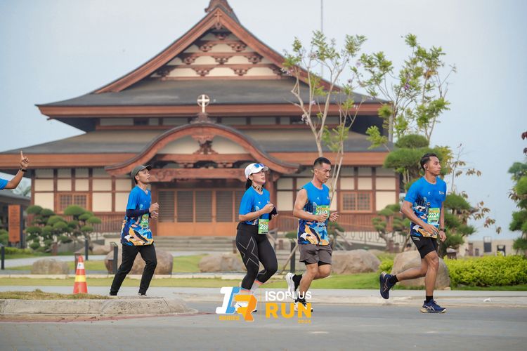 Race photo from ISOPlus Run 2024 Jakarta