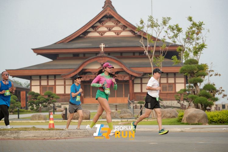 Race photo from ISOPlus Run 2024 Jakarta