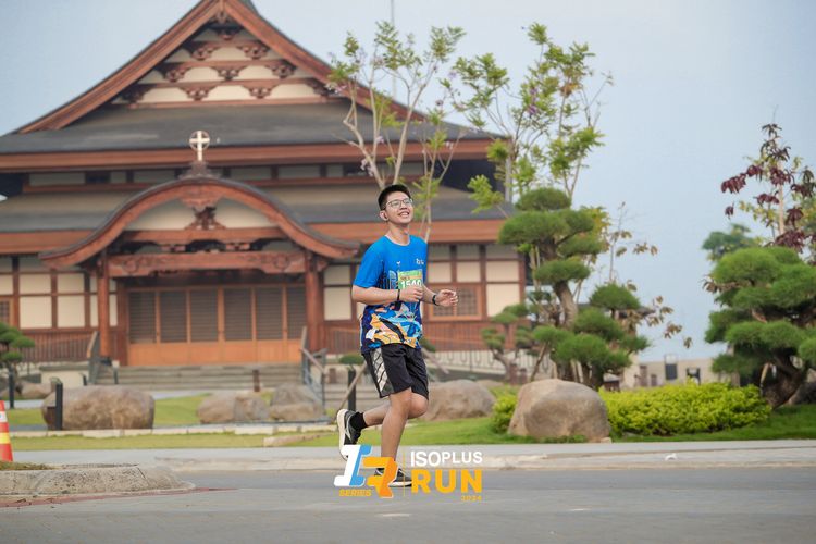 Race photo from ISOPlus Run 2024 Jakarta