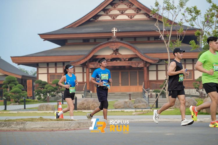 Race photo from ISOPlus Run 2024 Jakarta
