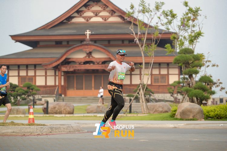 Race photo from ISOPlus Run 2024 Jakarta