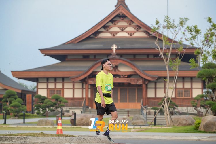 Race photo from ISOPlus Run 2024 Jakarta