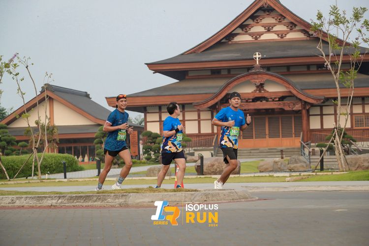 Race photo from ISOPlus Run 2024 Jakarta