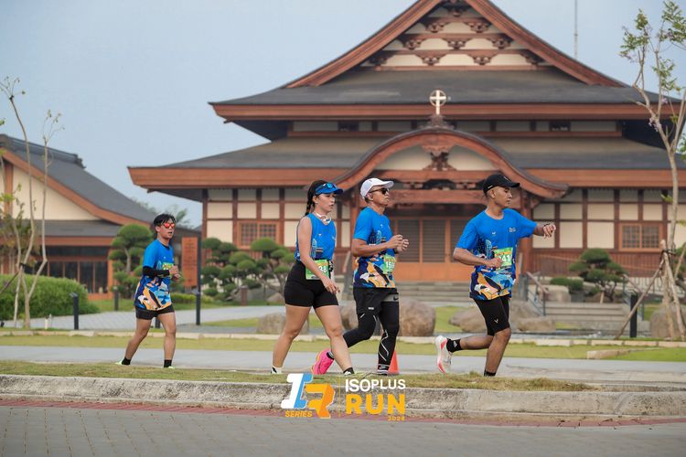 Race photo from ISOPlus Run 2024 Jakarta